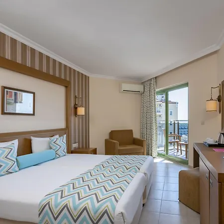 Iz Flower Hotel Side