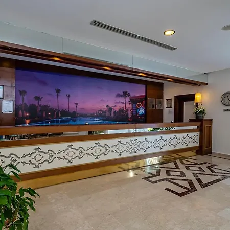 Hotel Iz Flower Beach 4*