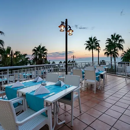 Iz Flower Beach Hotel