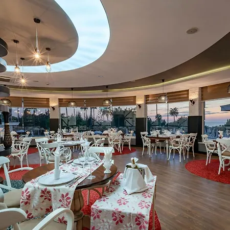Iz Flower Beach Hotel 4*